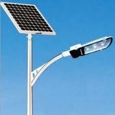 Lampu Jalan LED Surya Cerdas Jalan Terbuka 10800lm Fluks Permukaan Halus 12.8V